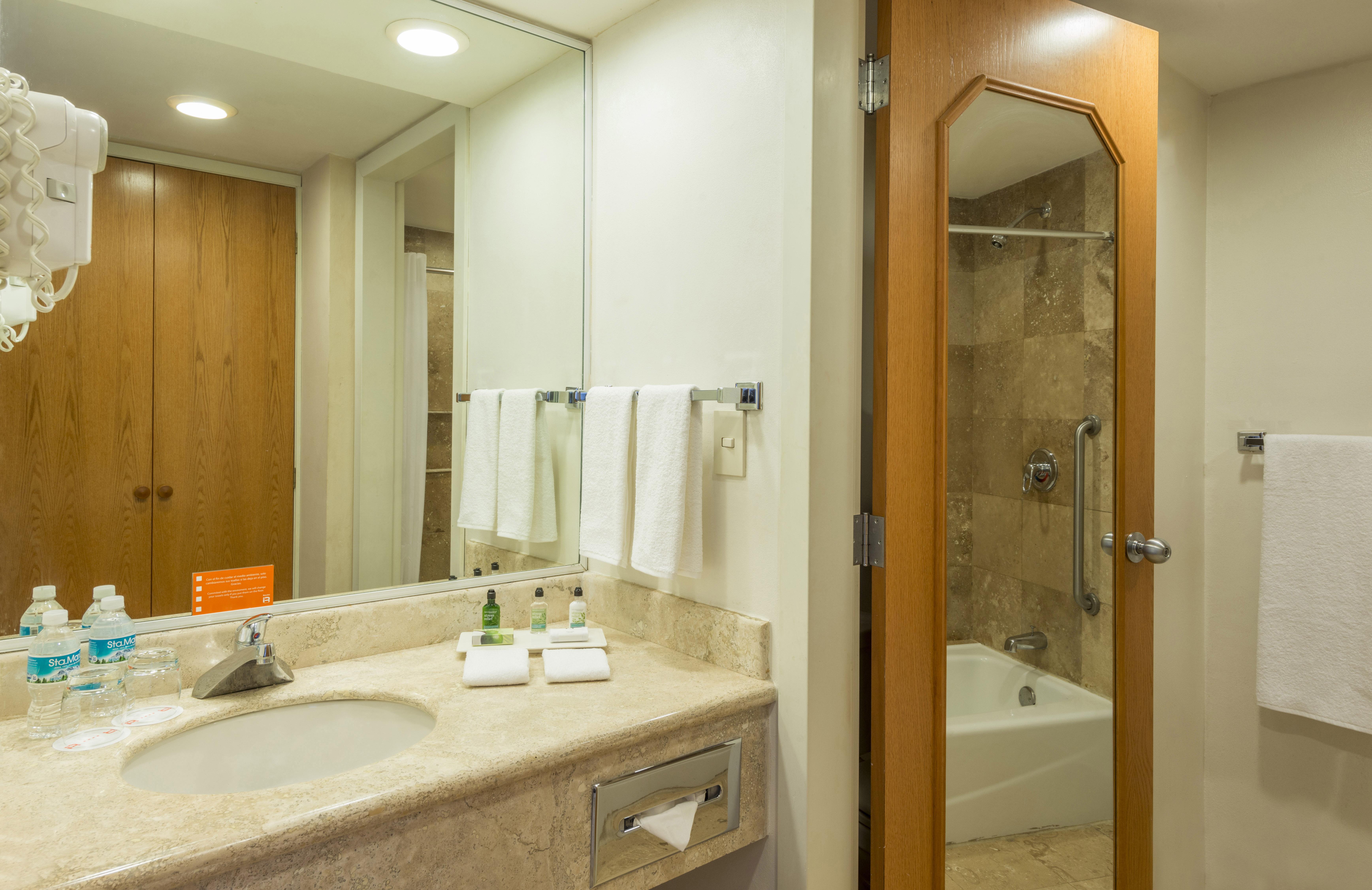 Courtyard By Marriott Villahermosa Tabasco Buitenkant foto