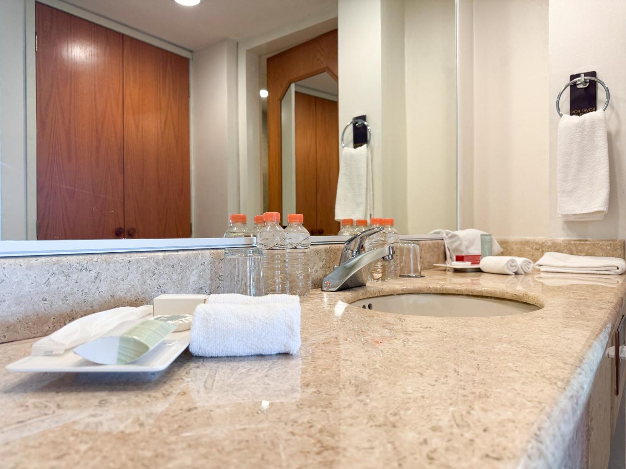 Courtyard By Marriott Villahermosa Tabasco Buitenkant foto